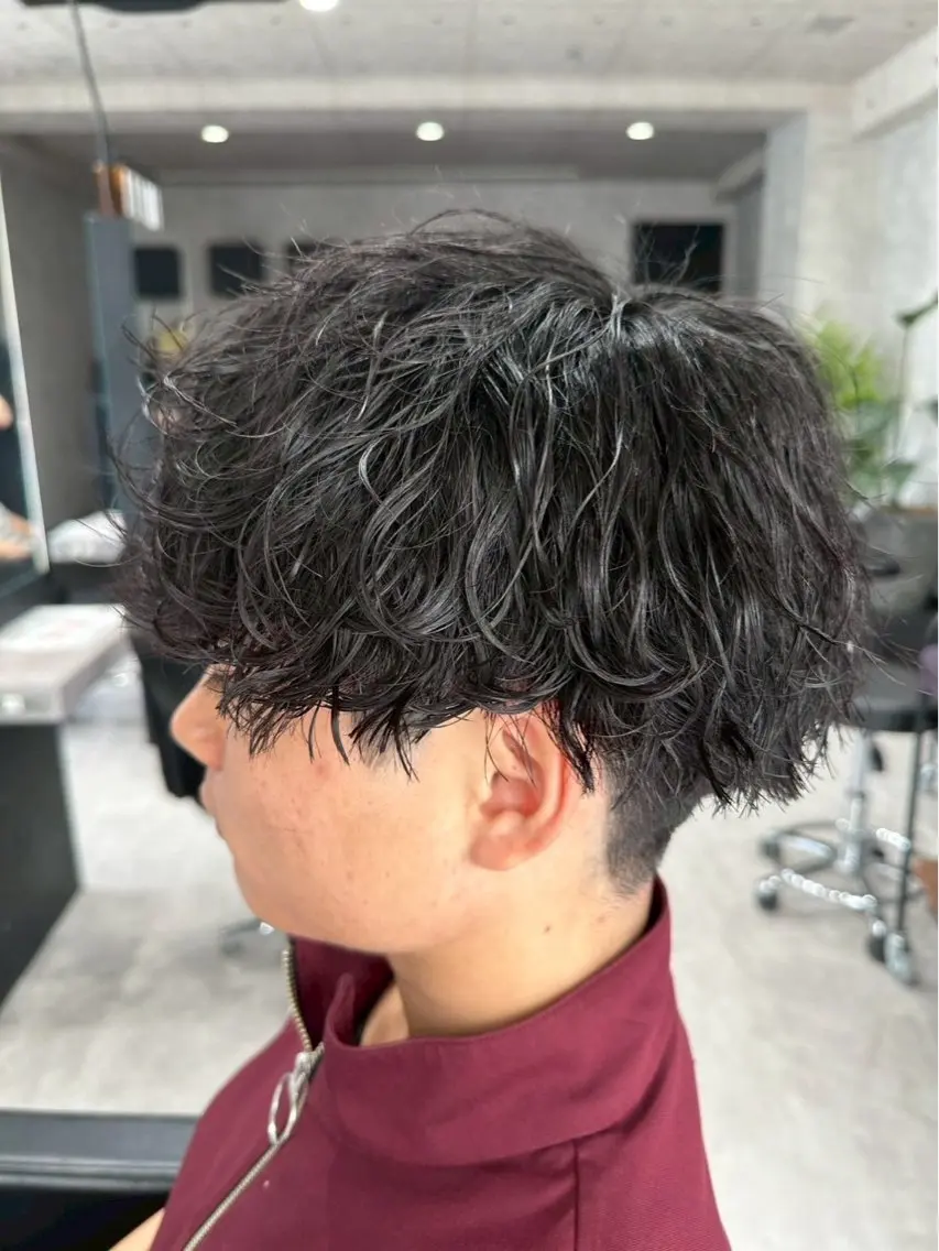 パーマ メンズ マッシュ メンズパーマ 波巻きパーマ ツイスパ／フェザー パーマ特化🔥真裟斗のヘアスタイル