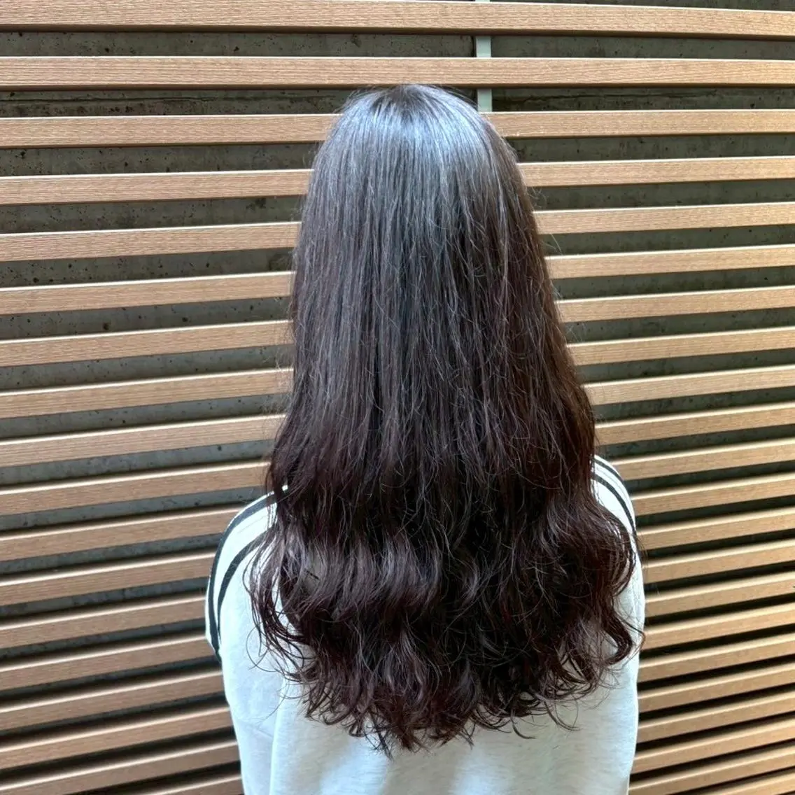 ロング パーマ 韓国風ヘア 秋山 達乃進のヘアスタイル