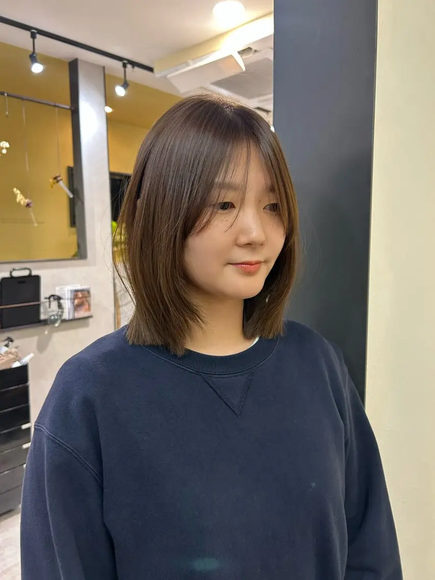 ミディアム カラー カット ヘアカラー トリートメント hub hair レイヤー/ナチュラルのヘアスタイル