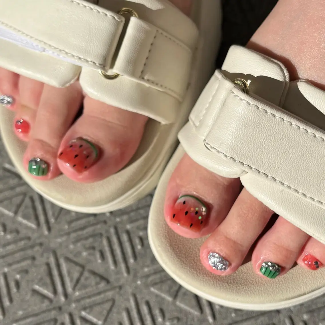 ネイル ハンドネイル フットネイル Nailsalon Fave/Rinaのネイルデザイン