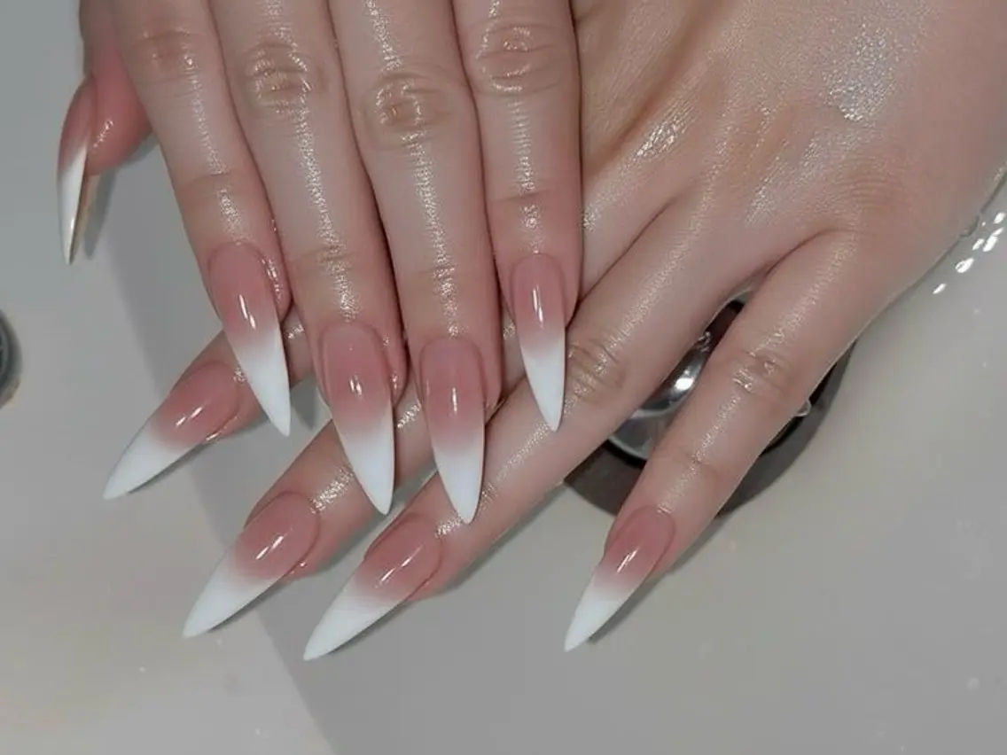 ネイル ジェルネイル 韓国ネイル 持ち込み オフィスネイル ワンホンネイル MiO Nailのネイルデザイン