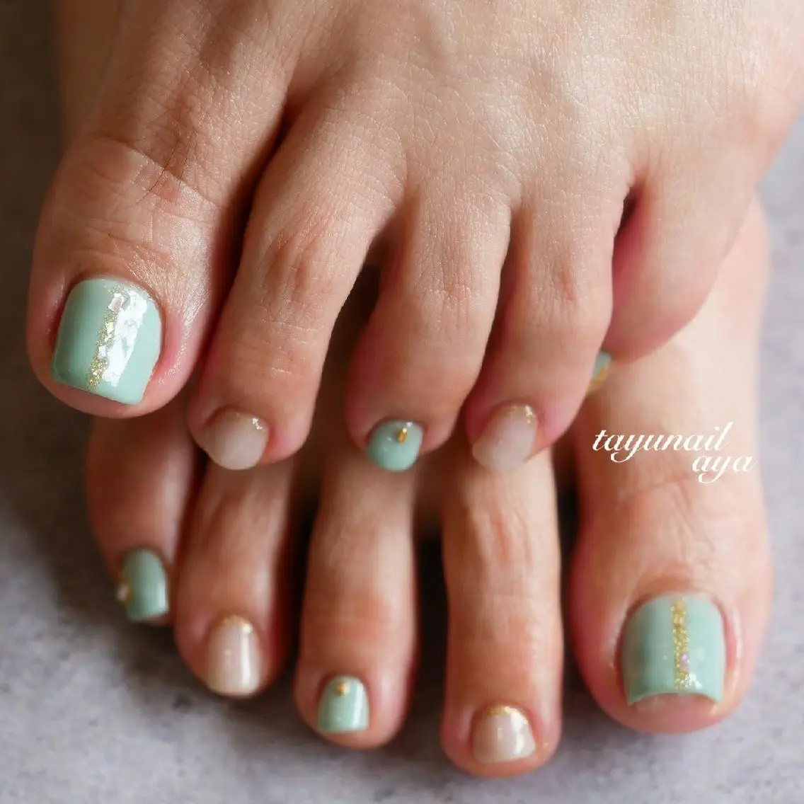 ネイル ブルー フットネイル ジェルネイル グリーン パラジェル ネイルサロン 【たゆnail】のネイルデザイン