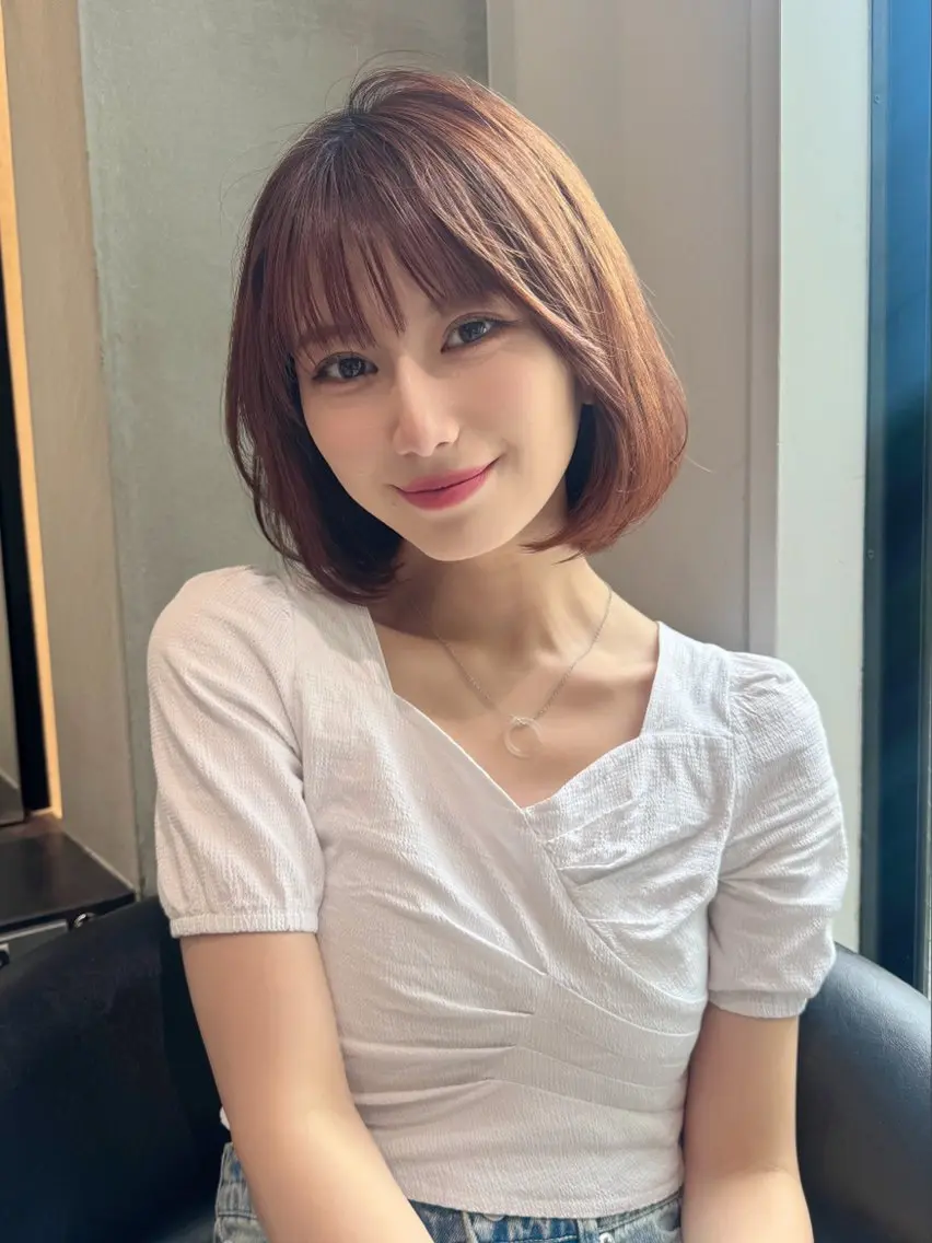 ミディアム ボブ レイヤー縮毛矯正 カラー/虎白のヘアスタイル