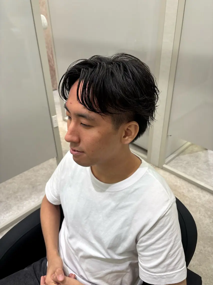 ショート パーマ メンズ メンズパーマ ニュアンスパーマ パーマ よしえ /心斎橋パーマモデルのヘアスタイル