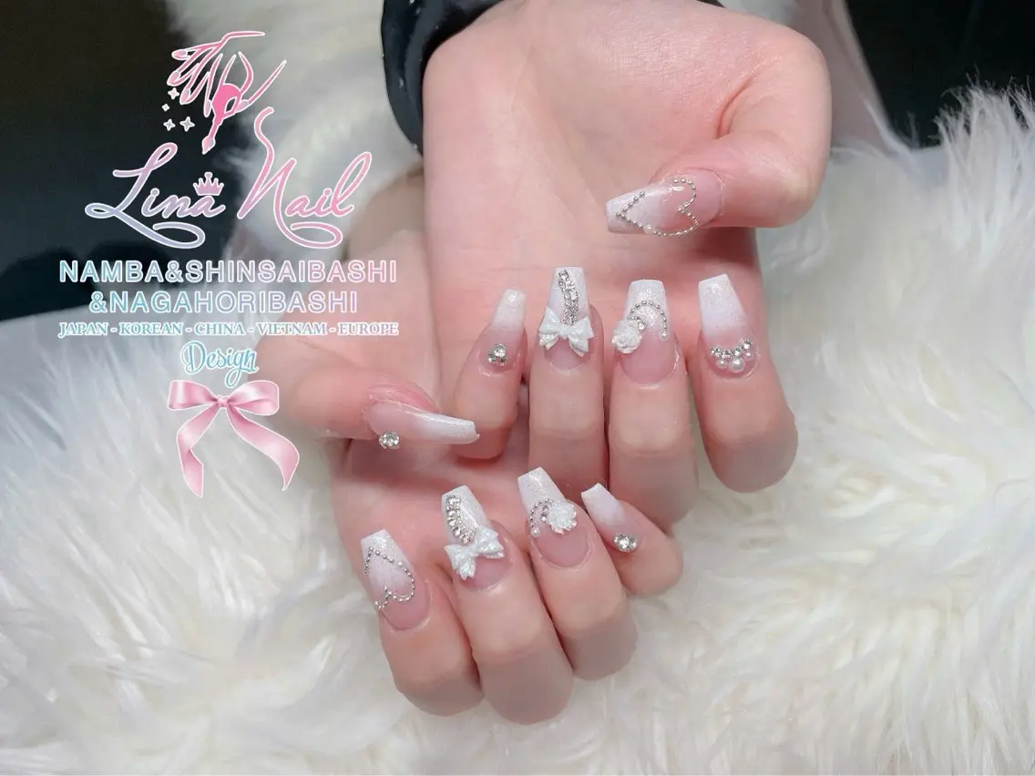 ミディアム 韓国風ヘア クリスマス ハンドネイル Linanail Nambaのマツエク・マツパデザイン
