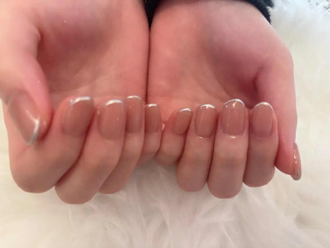 オフ込み💅ガラスorミラー🪞フレンチ🧫ベースカラー込みの写真