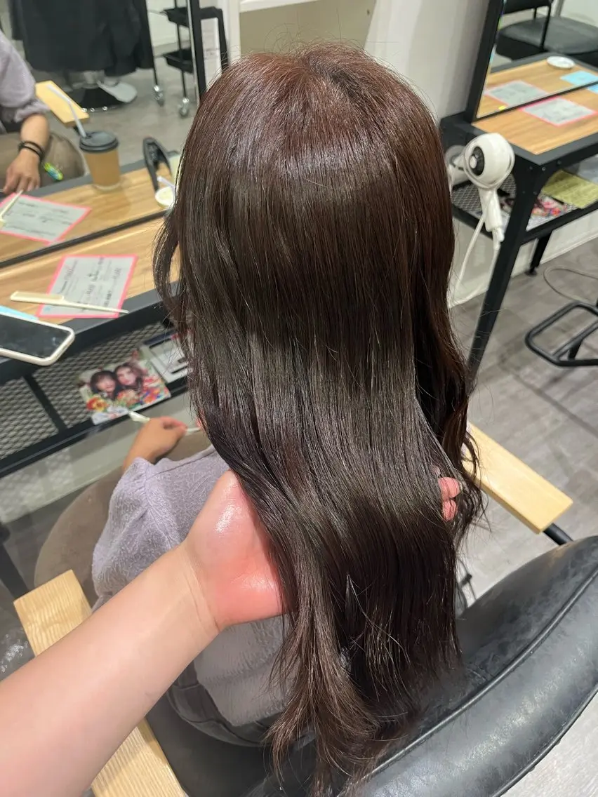 ミディアム カラー ヘアアレンジ グレージュ ピンクカラー cocotte 💟草間紫音💟のヘアスタイル