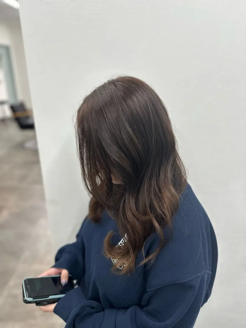セミロング カラー ヘアカラー トリートメント 0choir kodaiのヘアスタイル