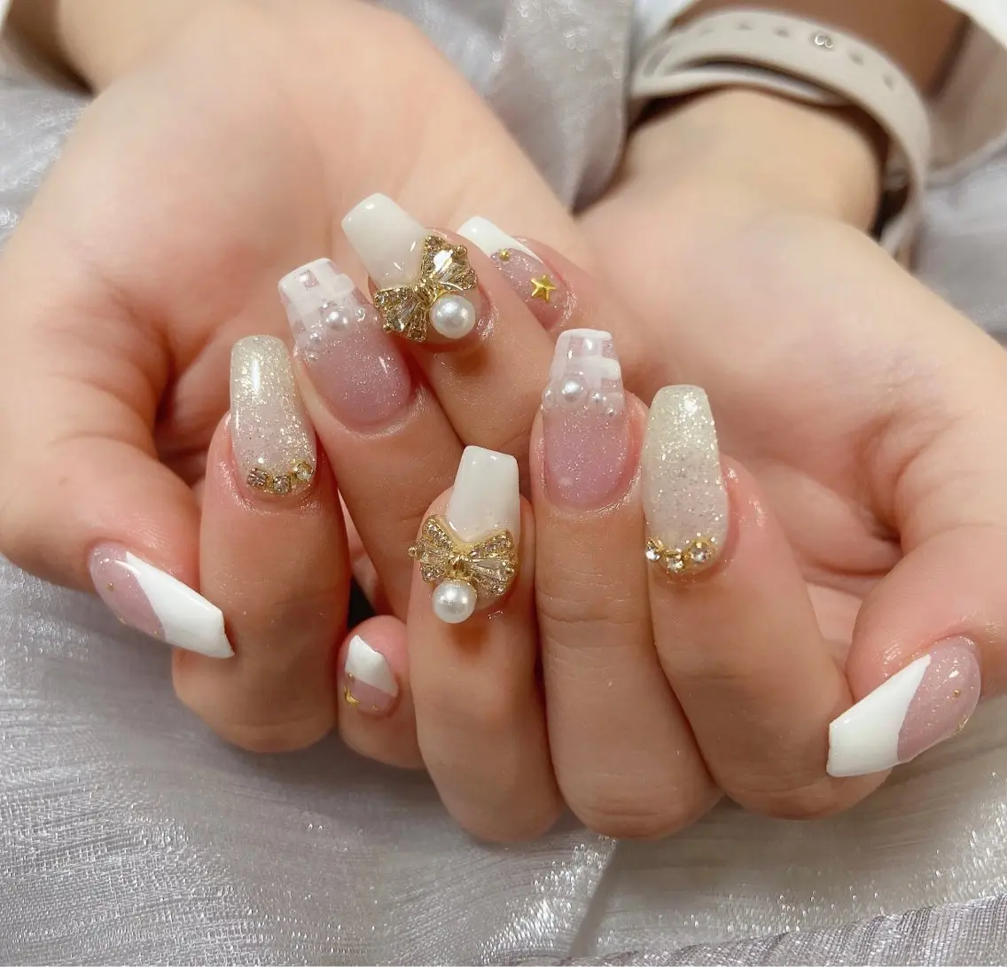ネイル ハンドネイル ＆ME アンドミーのネイルデザイン