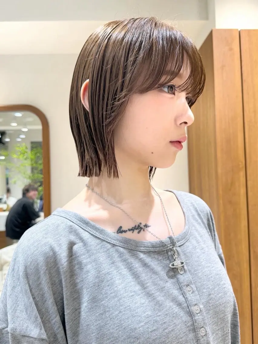 ショート 切りっぱなしボブ ボブ 縮毛矯正 カット 縮毛矯正 縮毛矯正×ボブ🥣 オイカワ レイのヘアスタイル