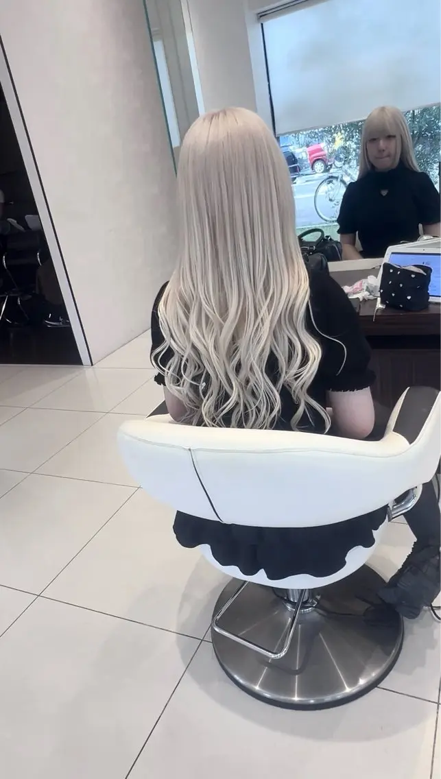 セミロング エクステ カット ヘアカラー トリートメント earth甲府昭和店 東 允のヘアスタイル