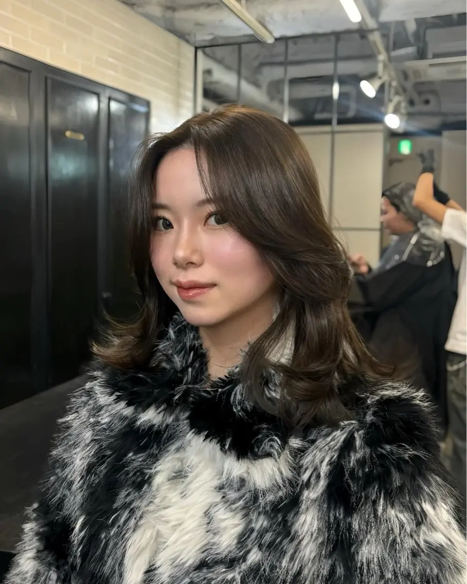 ミディアム カット ヘアカラー トリートメント オリーブベージュ 🫒🩶Rianaのヘアスタイル