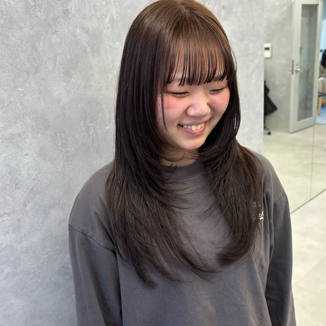 ロング カット トリートメント NUMBER_ ユイナのヘアスタイル