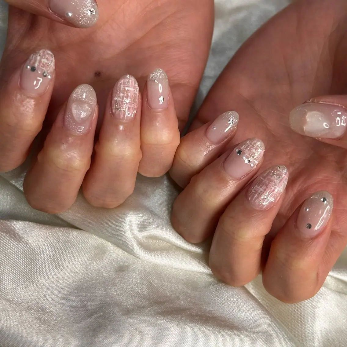 ネイル ハンドネイル 西岡 杏のネイルデザイン