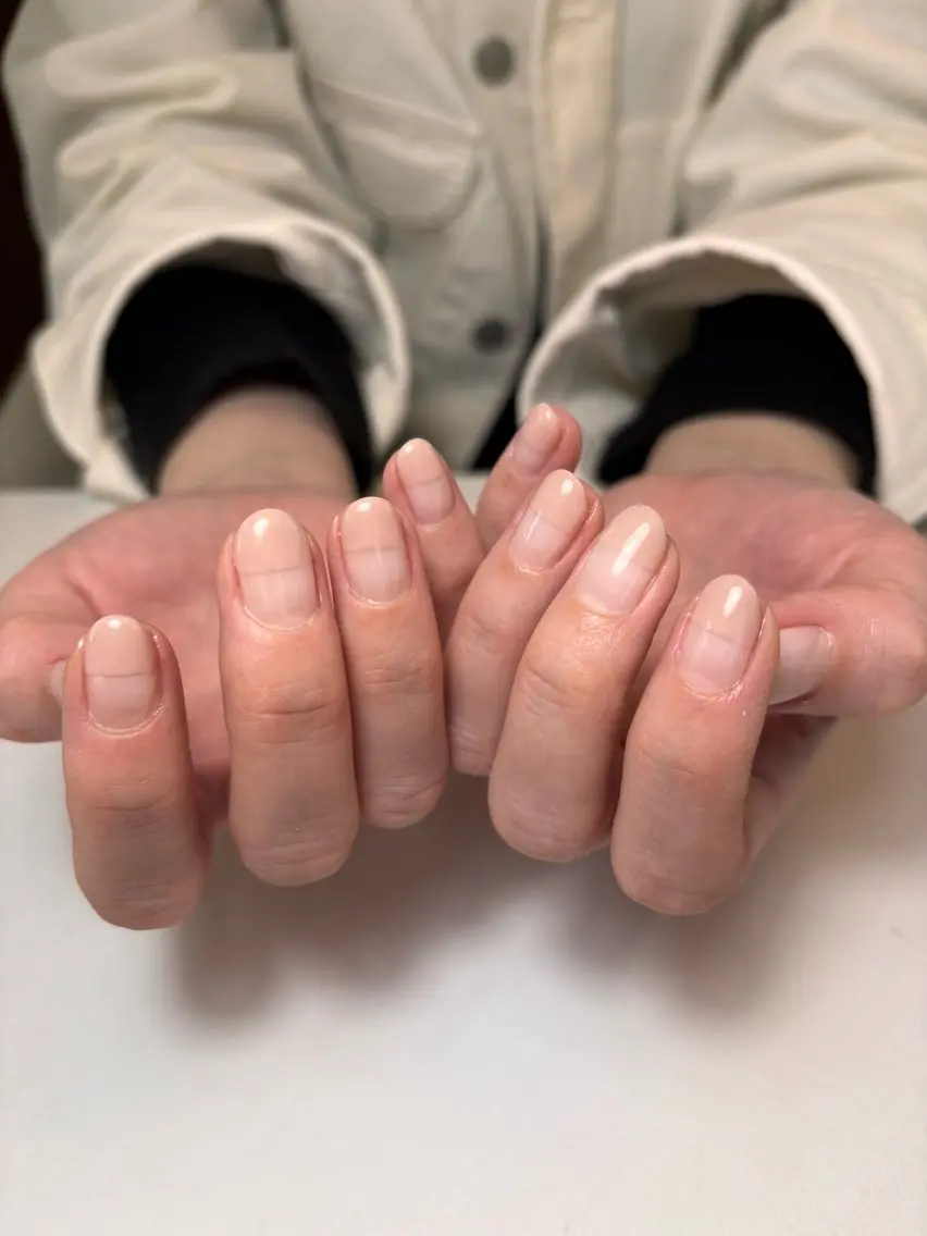 ネイル フレンチネイル オフィスネイル ハンドネイル is..nail 🌷sonokoのネイルデザイン