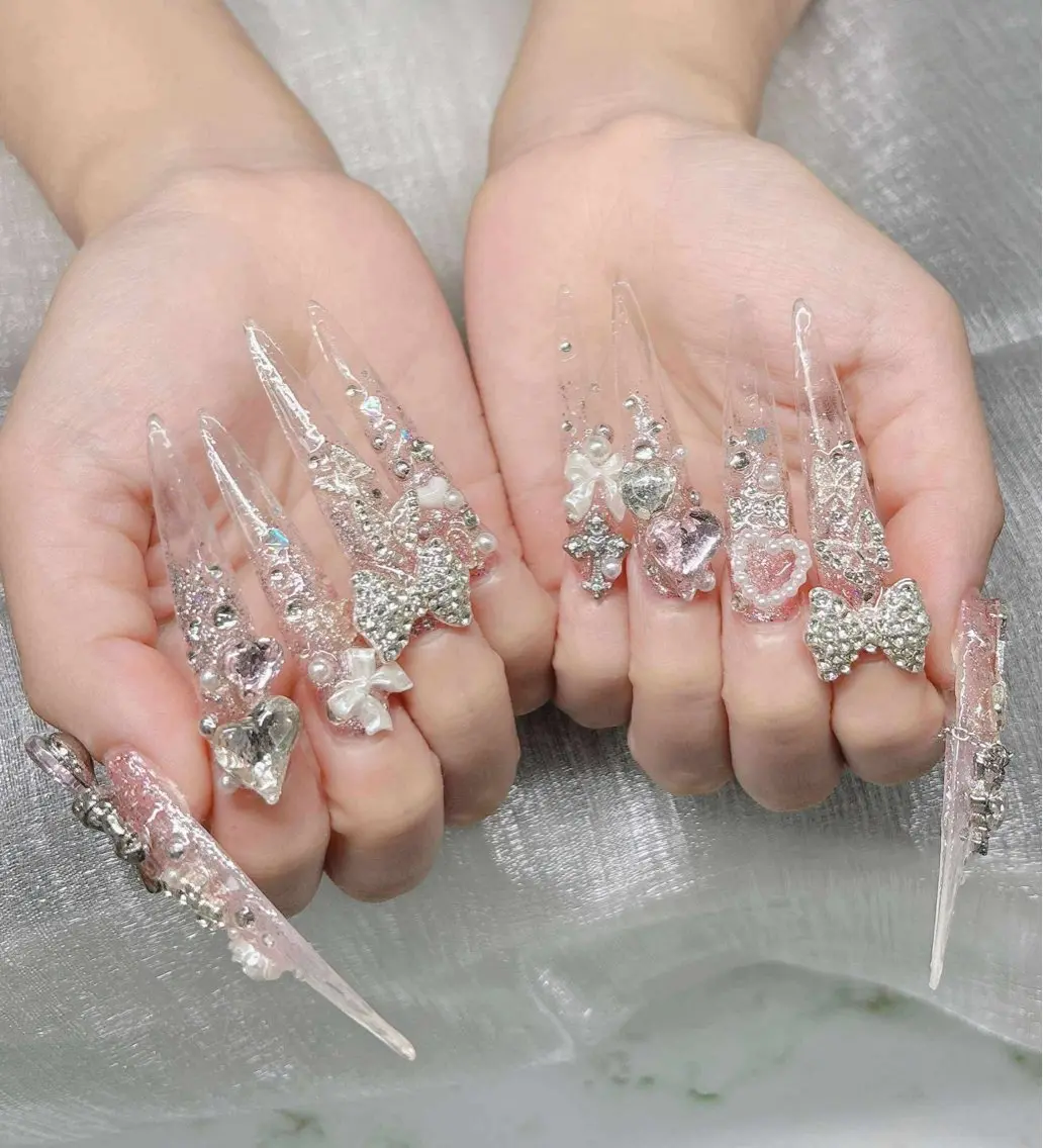 ネイル 長さ出し グラデーション 卒業式 キラキラネイル マグネットネイル ハンドネイル Lee Nailsのネイルデザイン