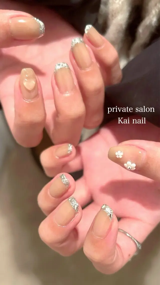 ネイル フレンチネイル ガーリー ガラスフレンチ キラキラネイル 韓国ネイル ハンドネイル Kai  nail Mayukoのネイルデザイン