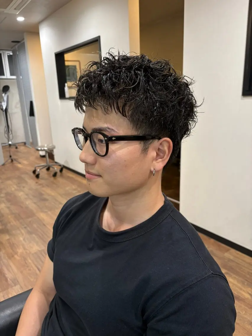 メンズ パーマ "漢"をあげる美容師 『REN』のヘアスタイル