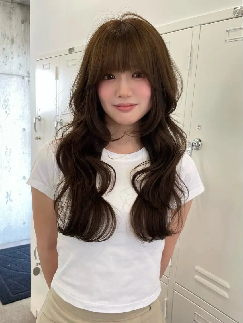 ロング カラー ベージュカラー ブリーチ ミント ミントベージュ ブリーチなしカラー ヘアカラー 艶々ハイトーン🫧/ かのんのヘアスタイル