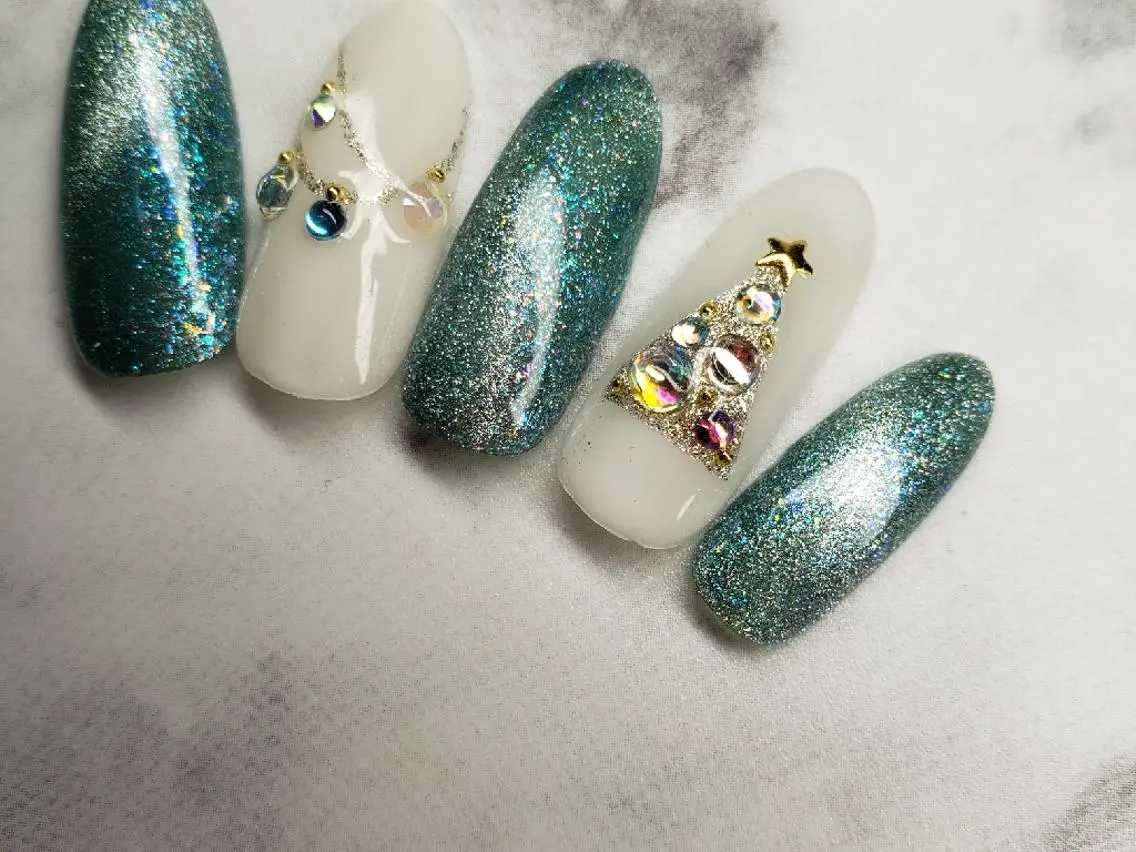 ネイル マグネットネイル 冬ネイル クリスマス Nail salon Coco【溝の口駅】のネイルデザイン