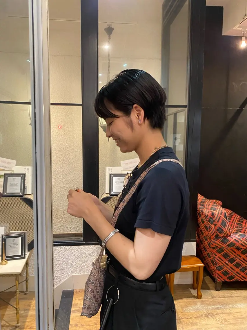 ショート ヘアカラー 原田 梓未のヘアスタイル