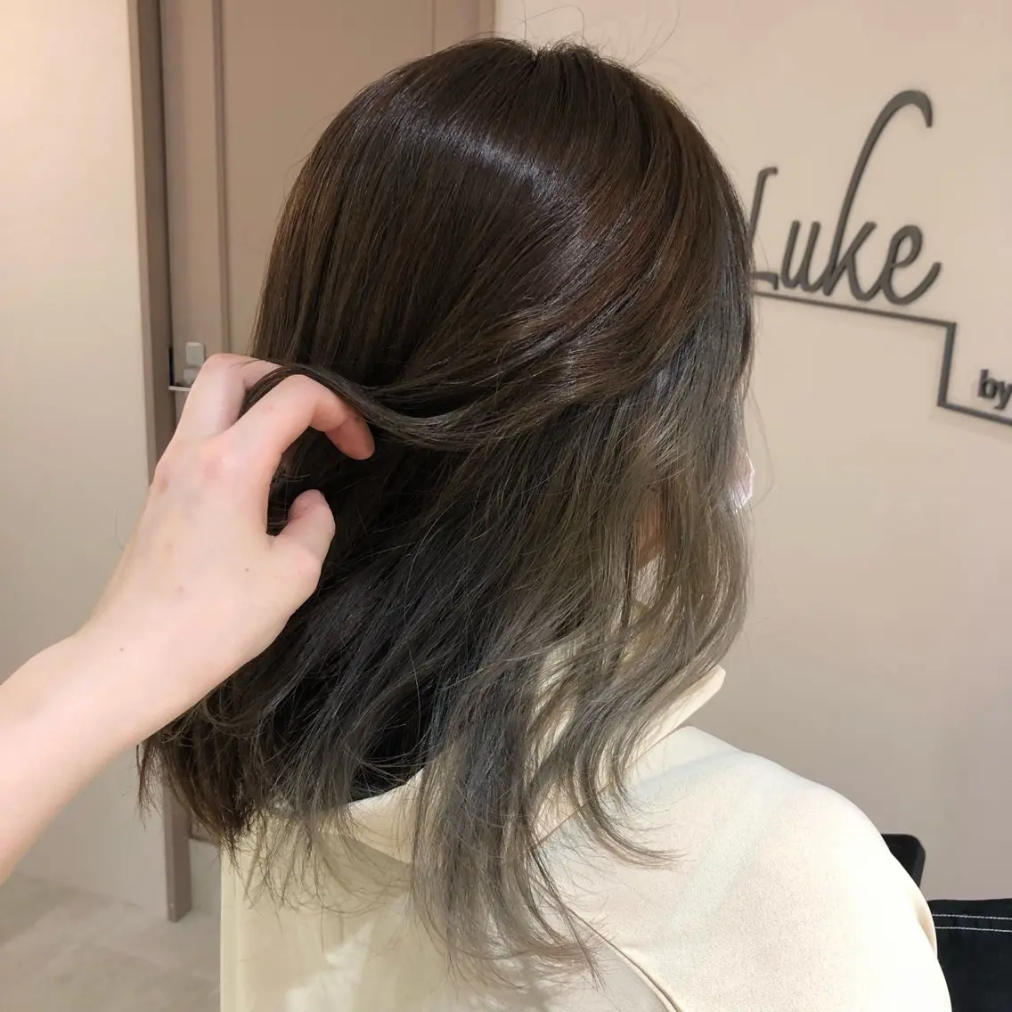 ミディアム こうやま みるのヘアスタイル