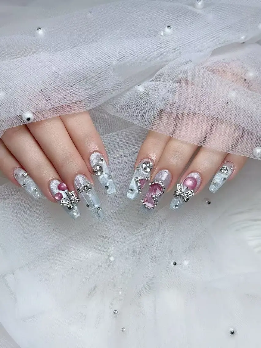 ネイル ENsalon AKIRAのネイルデザイン