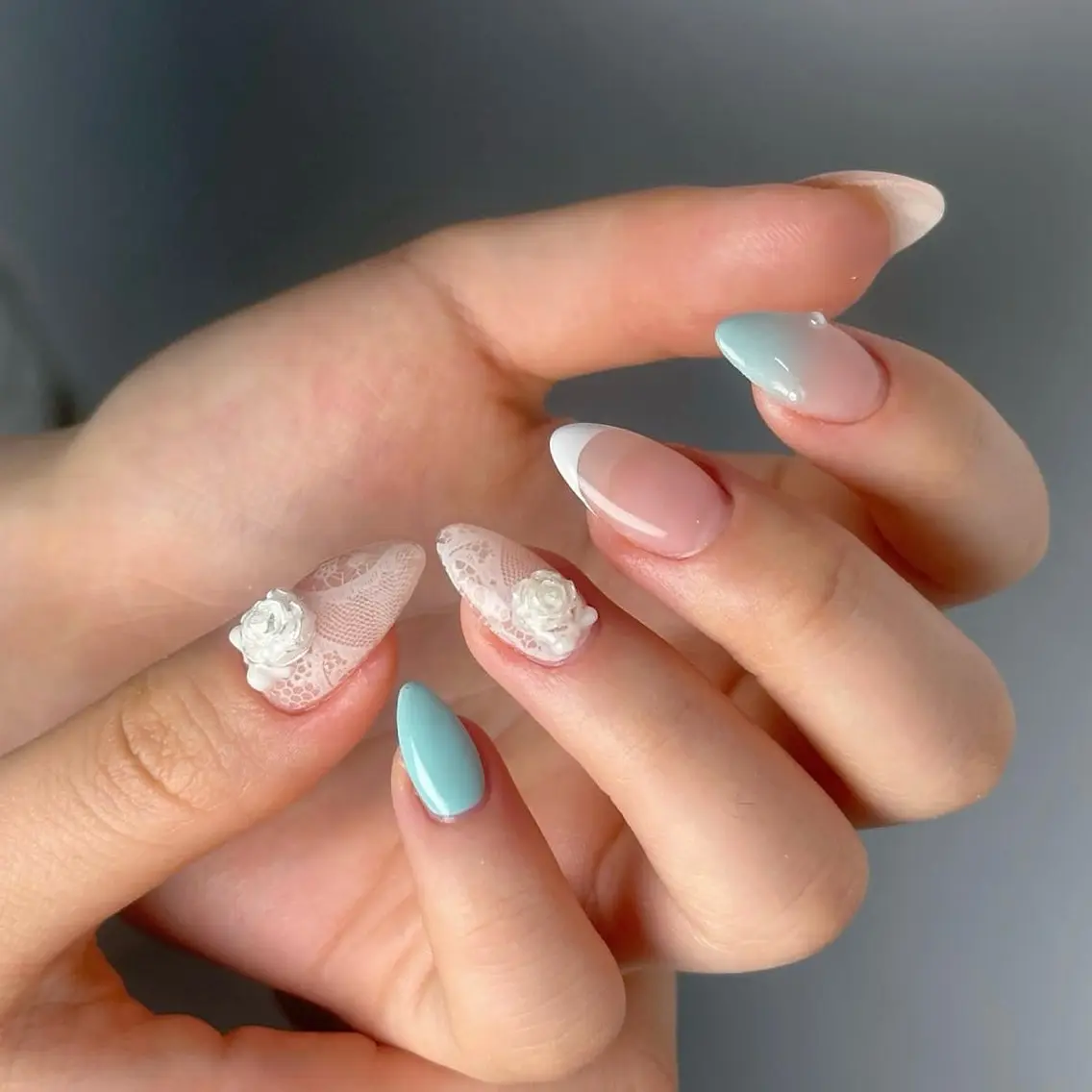 ネイル チークネイル ドット フットネイル フレンチネイル グラデーション ハンドネイル ハンドケア Nihonthy Nail 新宿のネイルデザイン