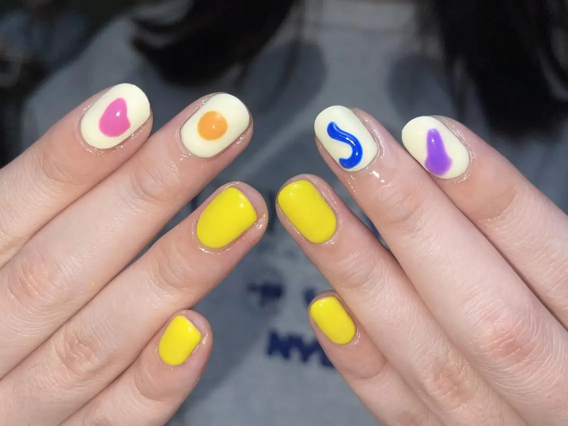 ネイル Shis_🦄shi 韓国風キラキラネイルのネイルデザイン