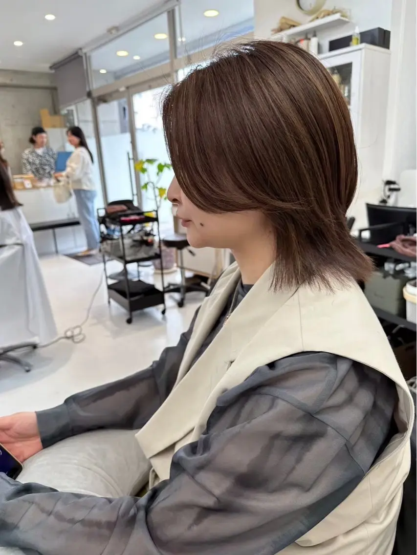セミロング 榎本 雪来のヘアスタイル