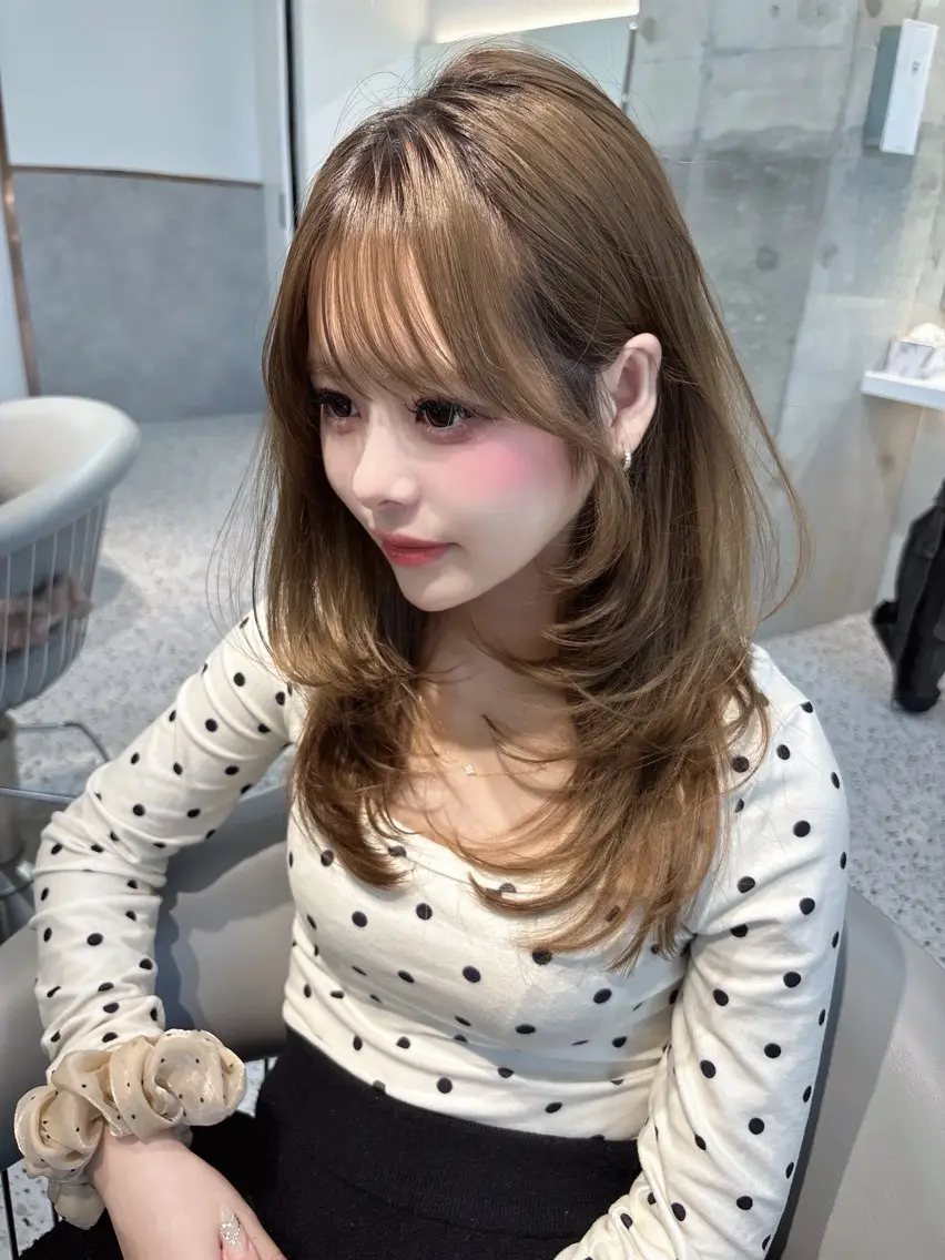 ミディアム ボブ 韓国風ヘア レイヤーカット トリートメント ヘアカラー rina／ベージュ ワンホン/韓国ヘアのヘアスタイル