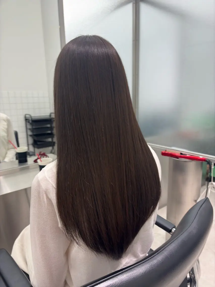 ロング カラー ブラウンカラー ラベンダーカラー レイヤーカット 女性艶髪マンツーマン YUKIのヘアスタイル