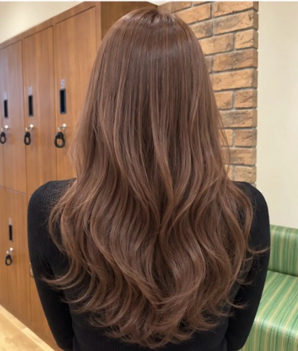 カラー ベージュカラー ブラウンカラー 透明感カラー モカベージュ NOA福島 RENA🌼のヘアスタイル