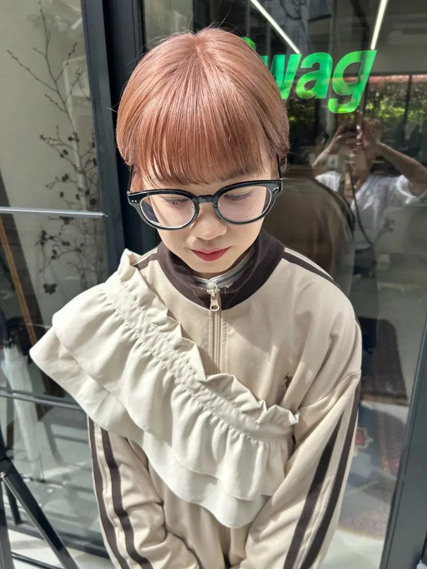 ショート カラー パーマ ヘアアレンジ ベージュカラー ブリーチ ブロンド ブロンドベージュ ダブルカラー デザインカラー/ボブ ブリーチカラー/ユリのヘアスタイル