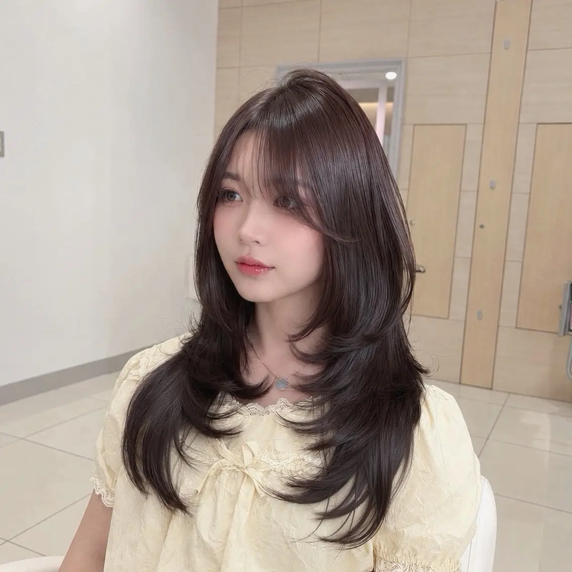 ロング ロングレイヤー 顔まわりレイヤー 顔周りカット 韓国風ヘア レイヤーカット カット ヘアカラー トリートメント 韓国レイヤー/ ハッシュカットひなたのヘアスタイル