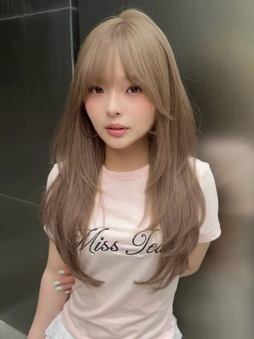 セミロング カラー カット レイヤーダブルカラー KYONのヘアスタイル