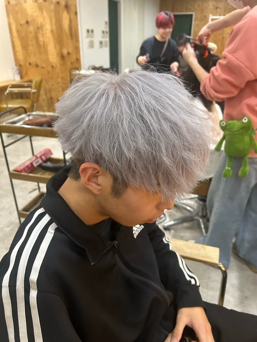 カラー ヘアアレンジ メンズ カット ヘアカラー 《海外ヘア特化》 早川 愛斗のヘアスタイル