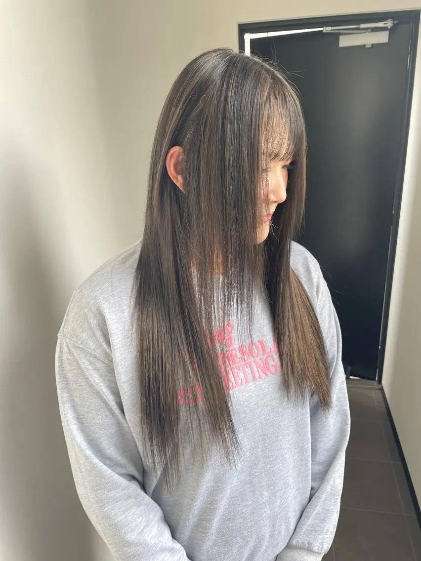 ロング カラー ヘアカラー YUI/ ブリーチカラー🌷のヘアスタイル