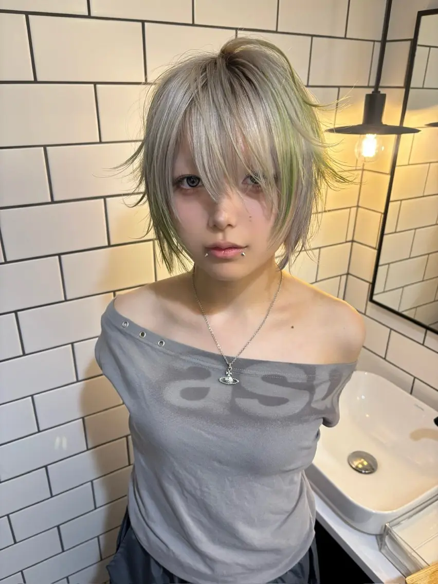 ショート カラー ブリーチ ケアブリーチ ハイトーンカラー koki /渋谷 /デザインカラーのヘアスタイル