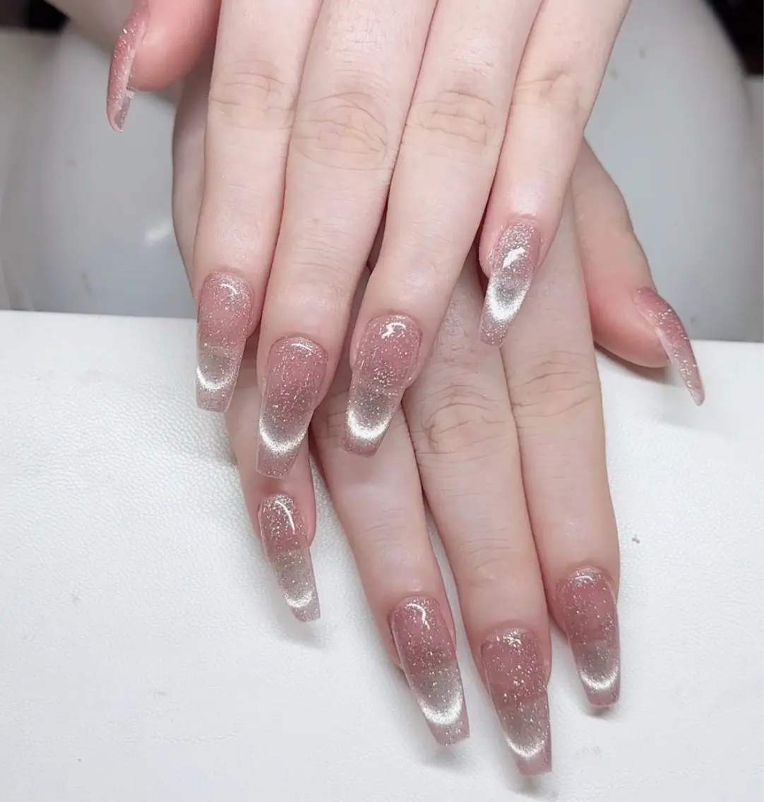 ネイル フレンチネイル マグネットネイル マグネットフレンチ Mio Nailのネイルデザイン