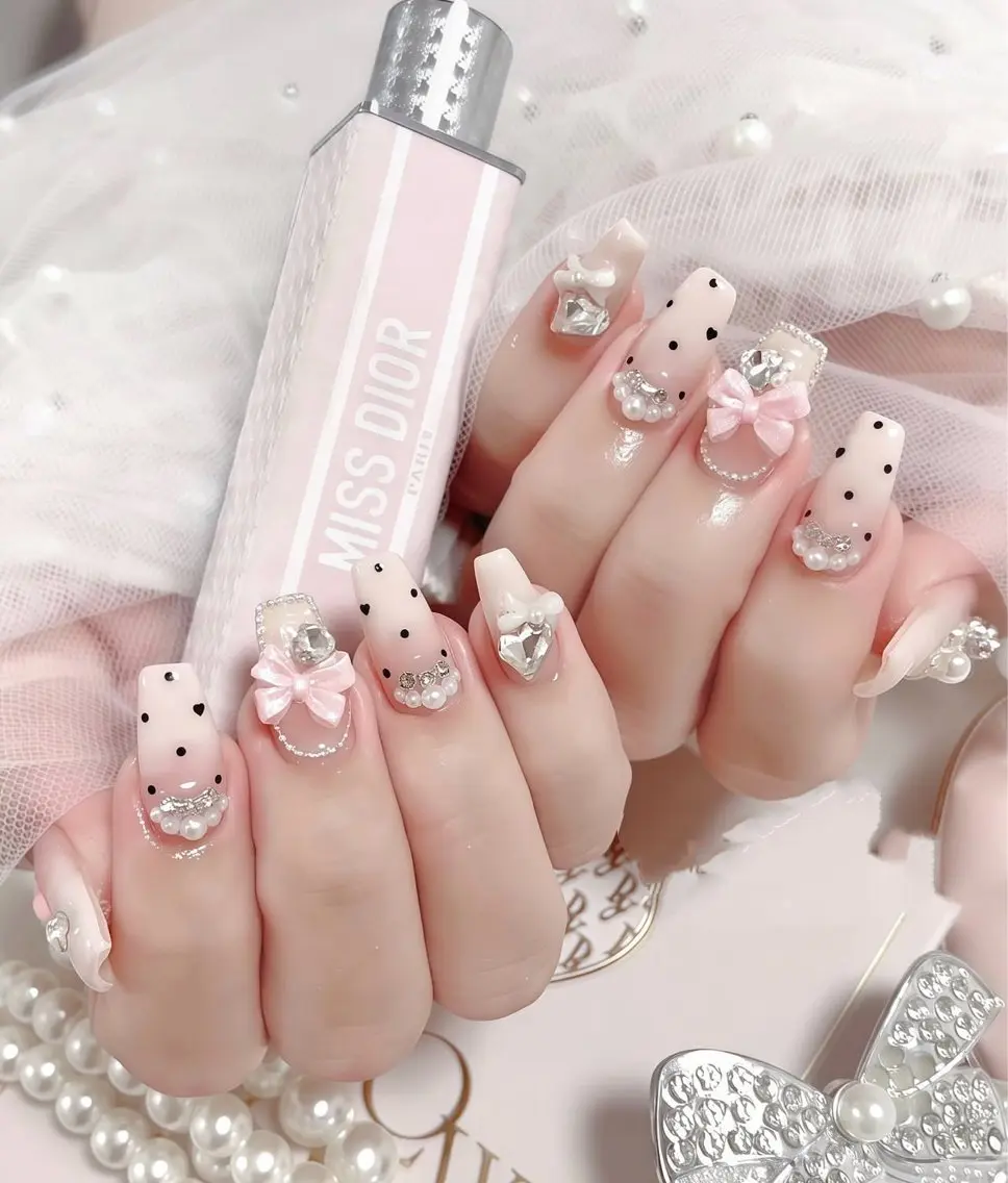 ロング 外国人風カラー 韓国風ヘア E🌷nail 長さだし専門店のネイルデザイン
