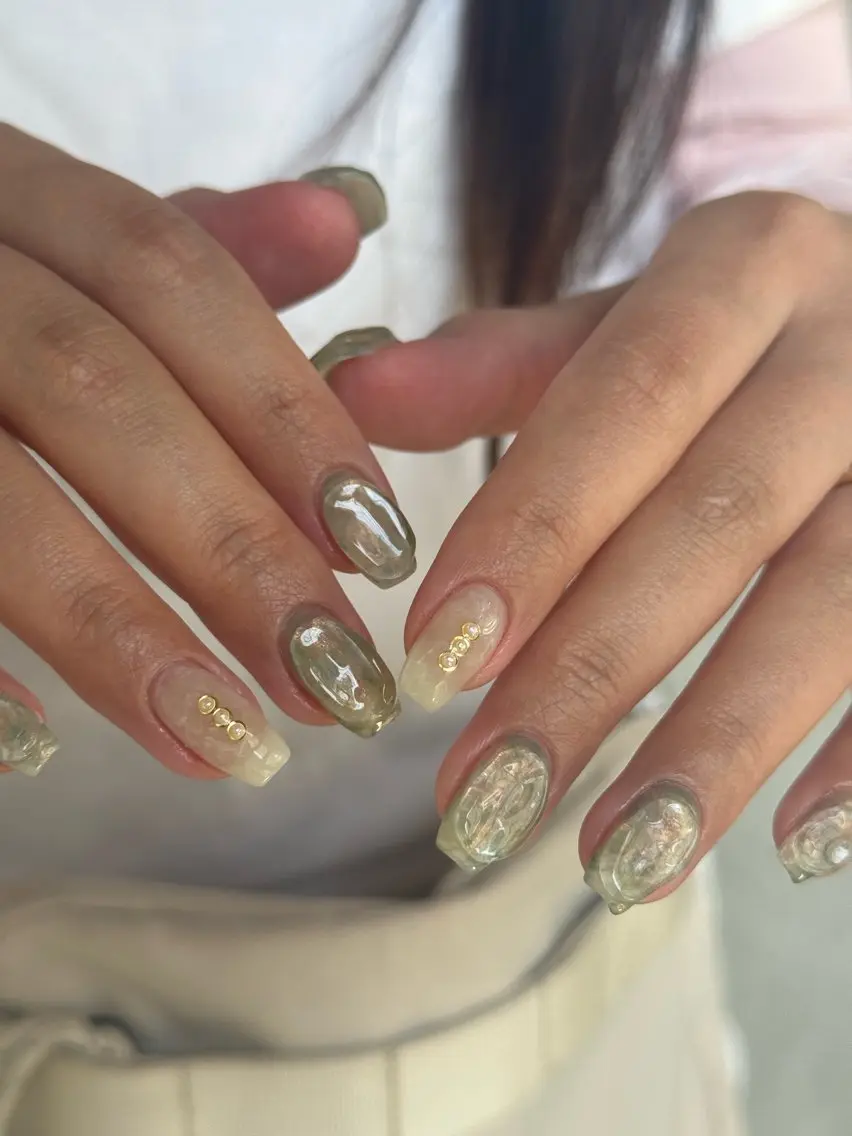 ネイル カジュアル ニュアンスネイル オフィスネイル ショートネイル シンプルネイル ハンドネイル filonnail / kotoneのネイルデザイン