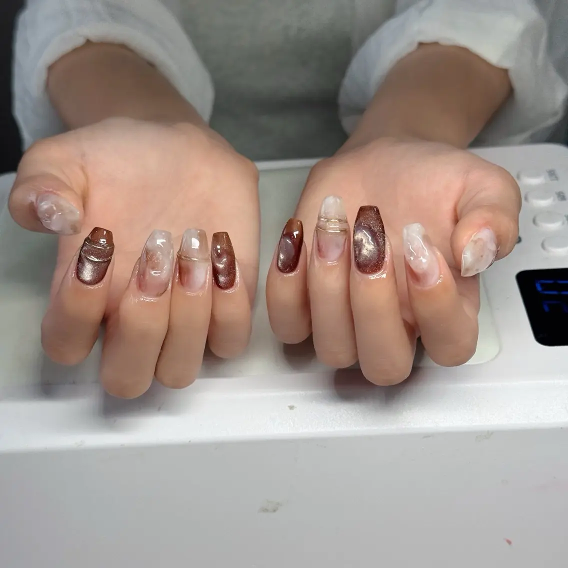 ネイル チークネイル フレンチネイル グラデーション 韓国ネイル マグネットネイル Hana Nailのネイルデザイン