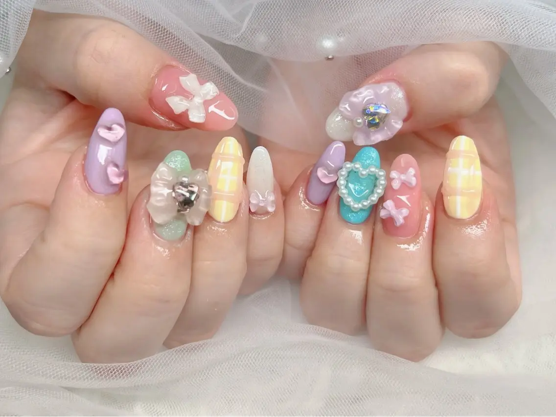 ネイル ブルー チークネイル ドット フレンチネイル ジェルネイル ハンドネイル Kei Nail Salonのネイルデザイン