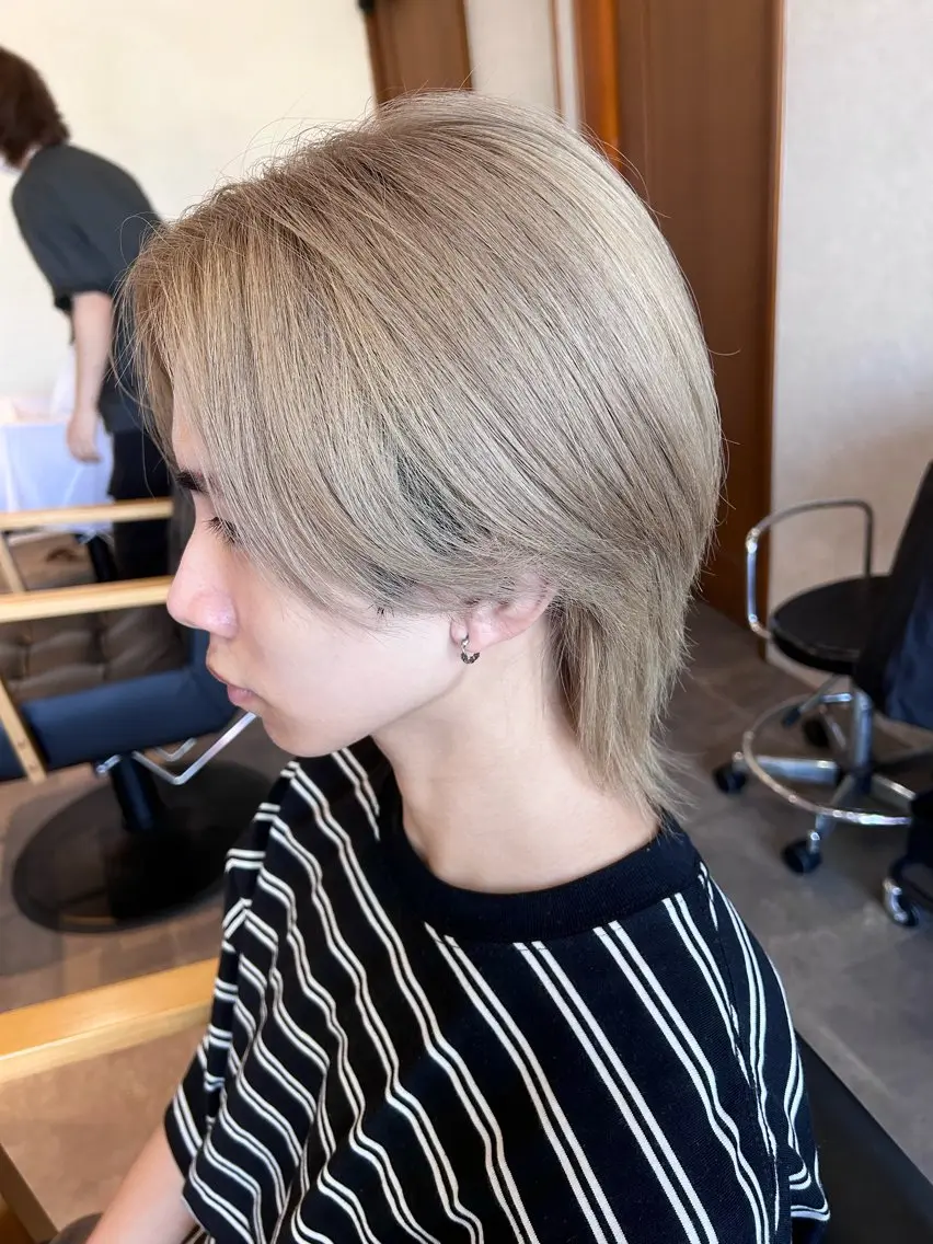 ショート 井手 孔介のヘアスタイル