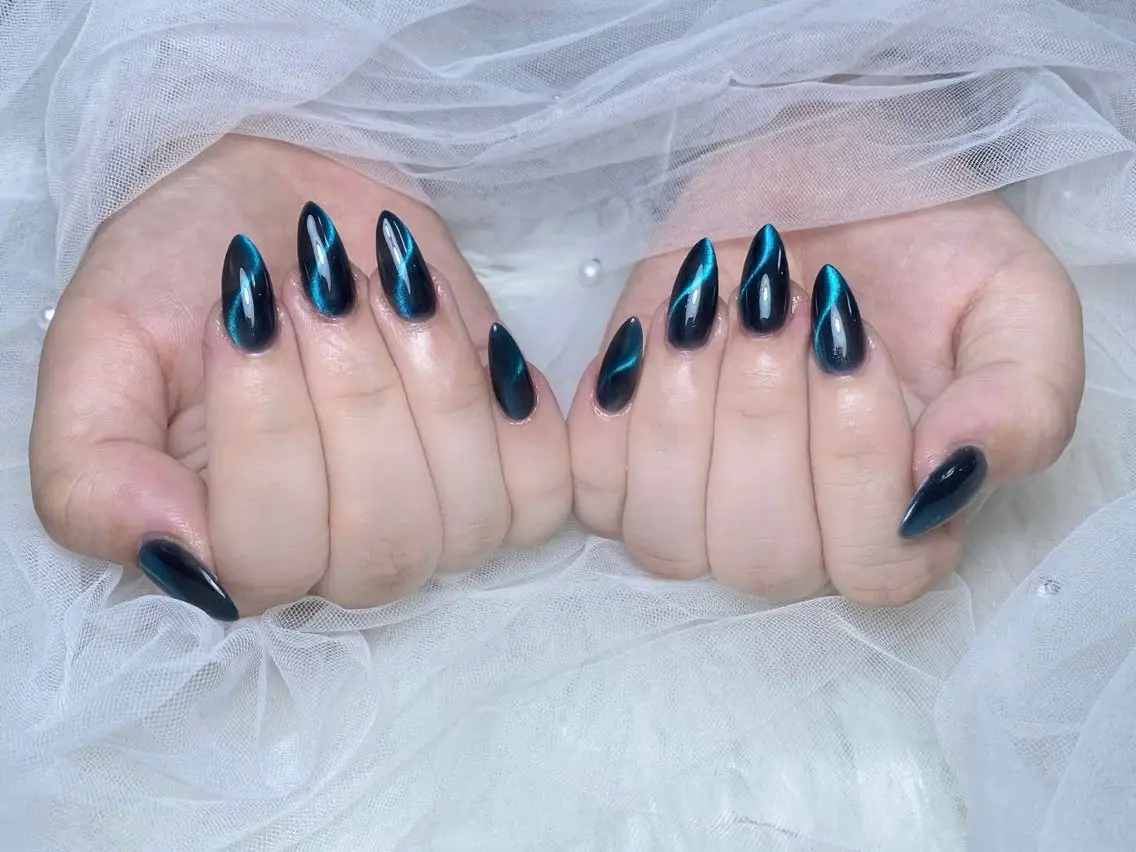 ネイル 長さ出し ジェルネイル 韓国ネイル マグネットネイル 持ち込み ハンドネイル SHE NAILのネイルデザイン