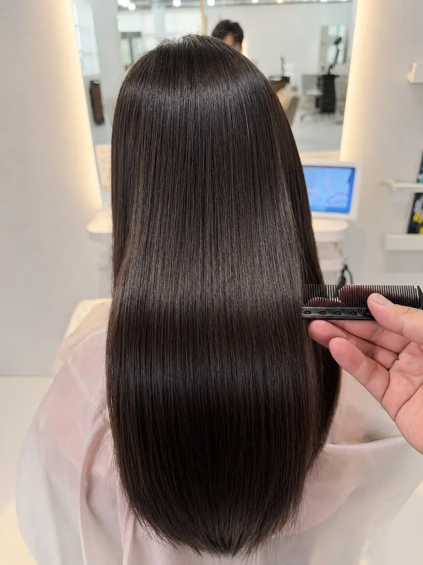 ロング カット 縮毛矯正 中屋 光貴のヘアスタイル