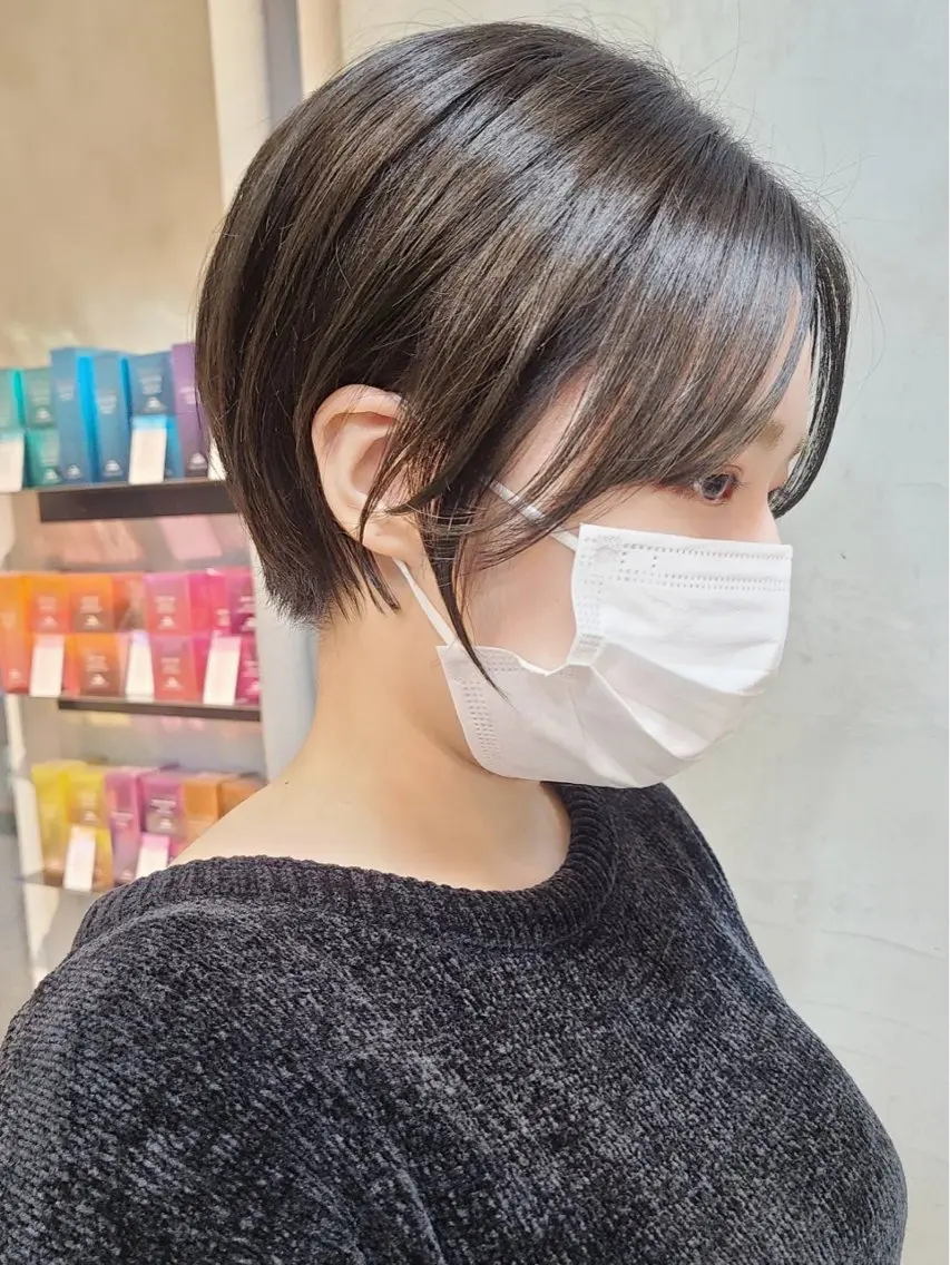 ミディアム カラー パーマ ヘアアレンジ 丸みショート くびれヘア カット トリートメント ショートヘア原宿 fifth コシのヘアスタイル
