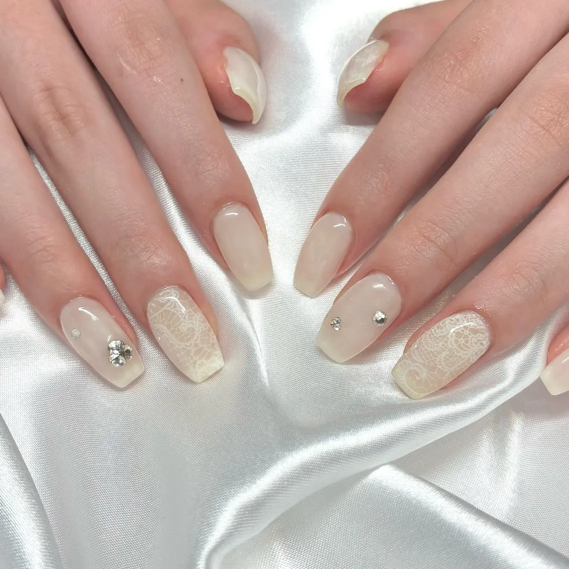 ネイル レース ハンドネイル Nail ヌシん家 AKANEのネイルデザイン