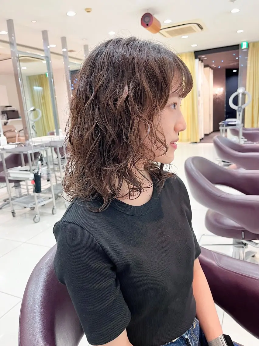 ミディアム パーマ ミディアムレイヤー ミディアムパーマ レイヤーカット 似合わせパーマ/ kazuのヘアスタイル
